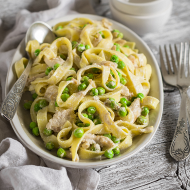 Bildmotiv für NL-BE // CAMBOZOLA und geröstete Walnüsse auf Linguine